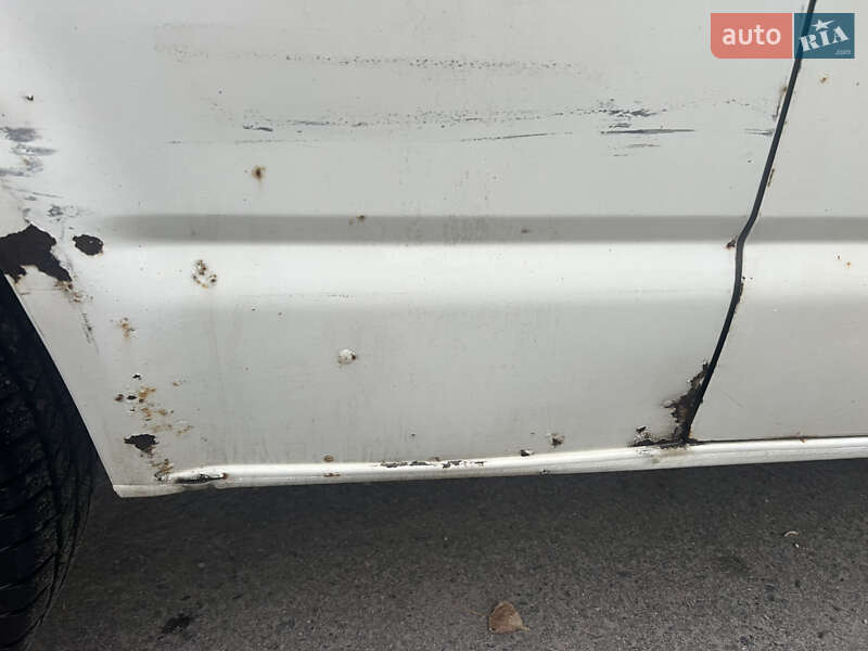 Грузовой фургон Volkswagen Transporter 2008 в Косове фото 6 Грузовой фургон Volkswagen Transporter 2008 в Косове