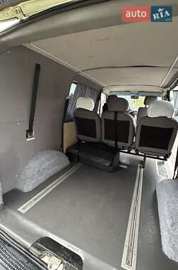 Вантажопасажирський фургон Volkswagen Transporter 1999 в 
