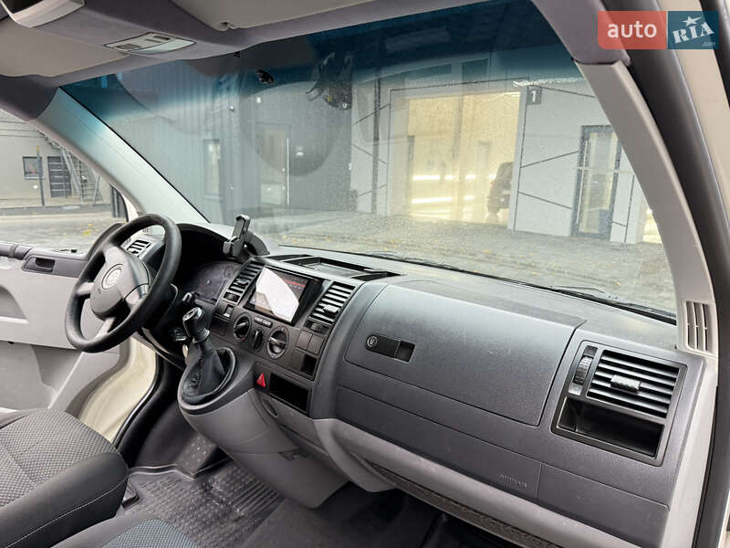 Мінівен Volkswagen Transporter 2008 в Рівному