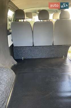 Мінівен Volkswagen Transporter 2011 в 
