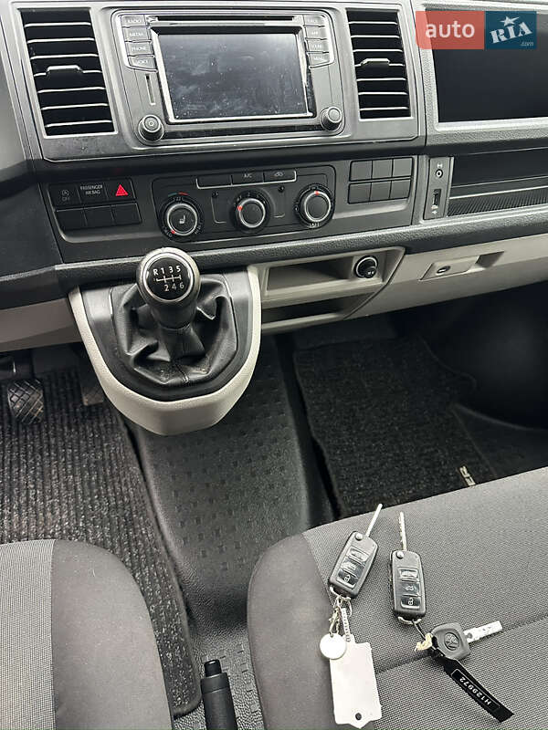 Вантажний фургон Volkswagen Transporter 2018 в Львові фото 11 Вантажний фургон Volkswagen Transporter 2018 в Львові