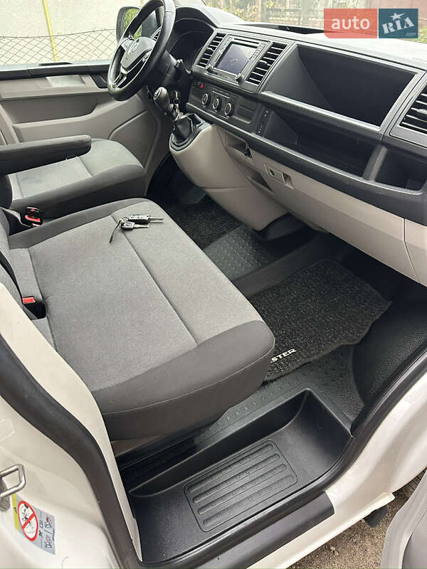 Вантажний фургон Volkswagen Transporter 2018 в Львові фото 16 Вантажний фургон Volkswagen Transporter 2018 в Львові