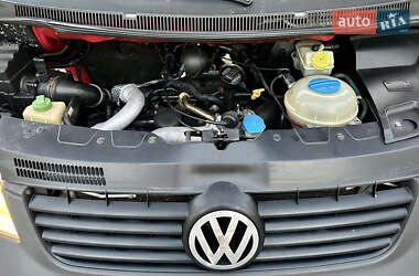 Минивэн Volkswagen Transporter 2005 в 
