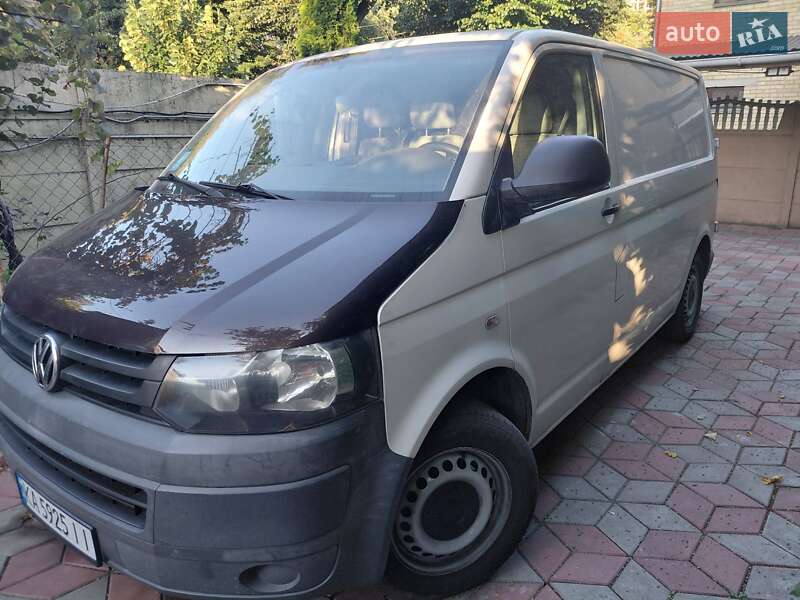 Грузовой фургон Volkswagen Transporter 2011 в Киеве