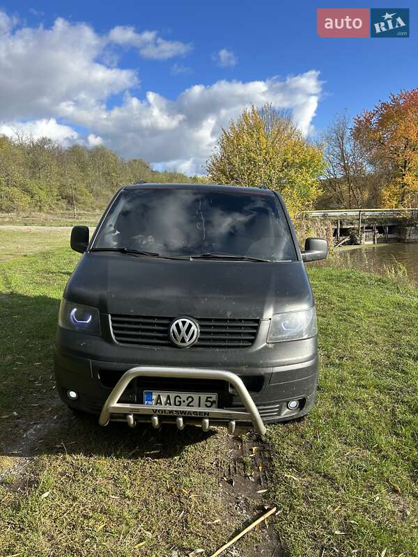 Минивэн Volkswagen Transporter 2005 в 