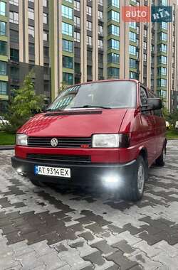 Минивэн Volkswagen Transporter 1996 в Софиевской Борщаговке
