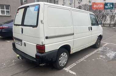 Грузовой фургон Volkswagen Transporter 2000 в 