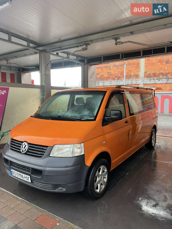 Минивэн Volkswagen Transporter 2007 в Хусте