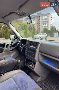 Минивэн Volkswagen Transporter 2002 в 