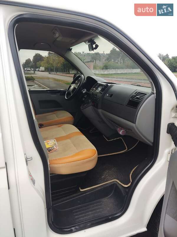 Мінівен Volkswagen Transporter 2007 в Сарнах