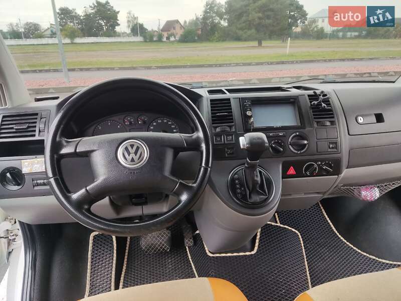 Мінівен Volkswagen Transporter 2007 в Сарнах