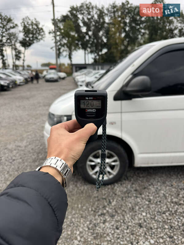 Грузопассажирский фургон Volkswagen Transporter 2011 в Умани