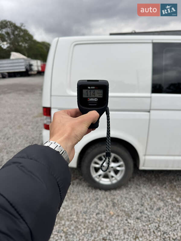 Грузопассажирский фургон Volkswagen Transporter 2011 в Умани
