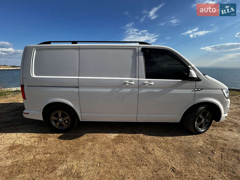 Грузовой фургон Volkswagen Transporter 2016 в Одессе фото 7 Грузовой фургон Volkswagen Transporter 2016 в Одессе
