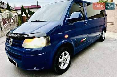 Минивэн Volkswagen Transporter 2010 в 