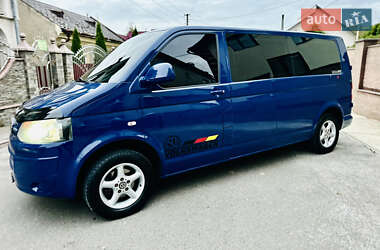 Минивэн Volkswagen Transporter 2010 в 