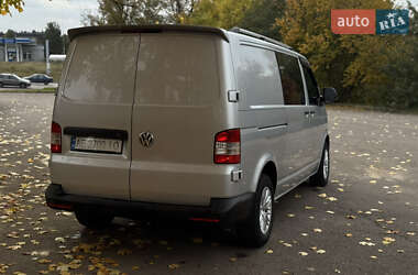Грузовой фургон Volkswagen Transporter 2013 в 