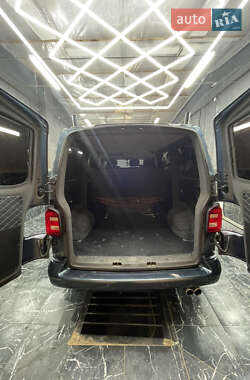 Мінівен Volkswagen Transporter 2007 в 