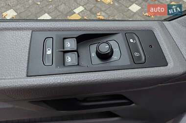 Грузовой фургон Volkswagen Transporter 2021 в 