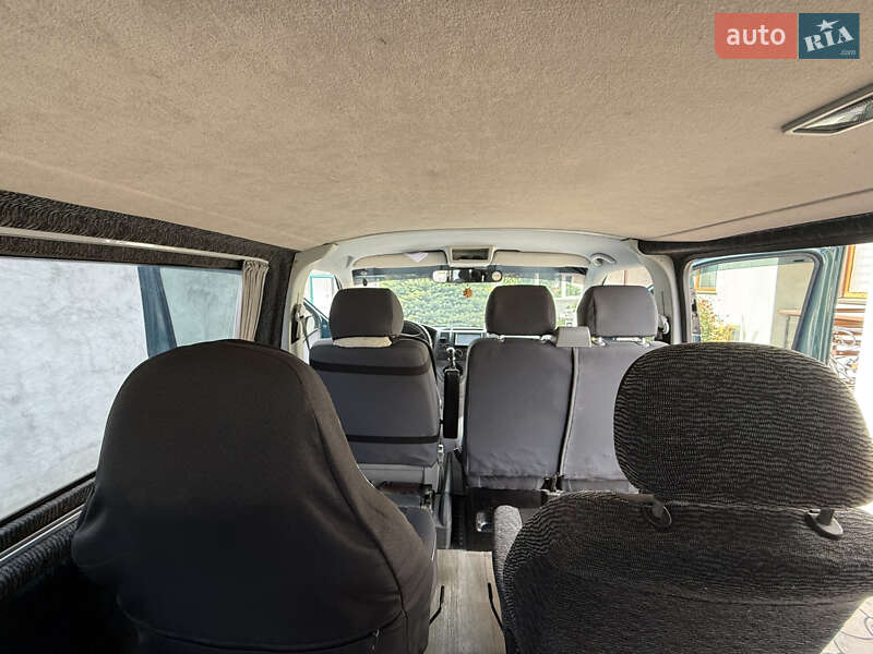 Мінівен Volkswagen Transporter 2005 в Снятині