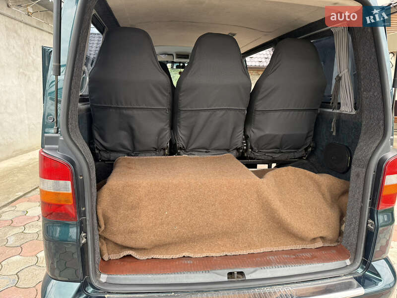 Мінівен Volkswagen Transporter 2005 в Снятині