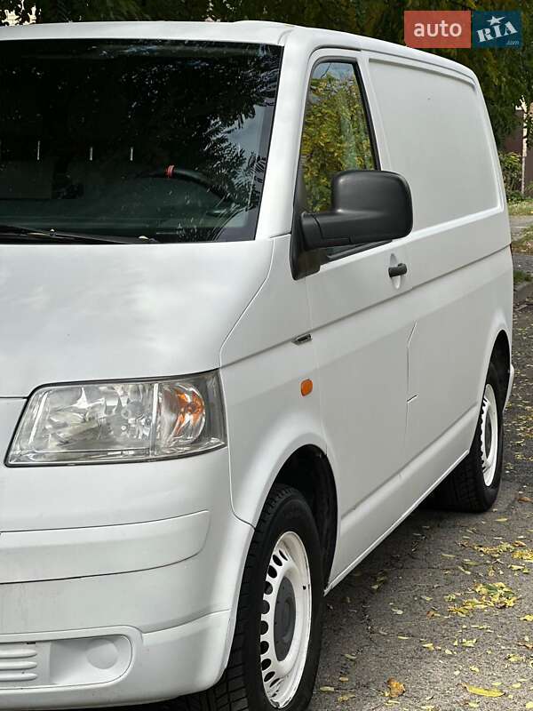 Грузовой фургон Volkswagen Transporter 2007 в Киеве