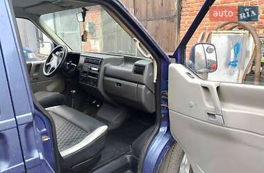 Микроавтобус Volkswagen Transporter 2000 в 