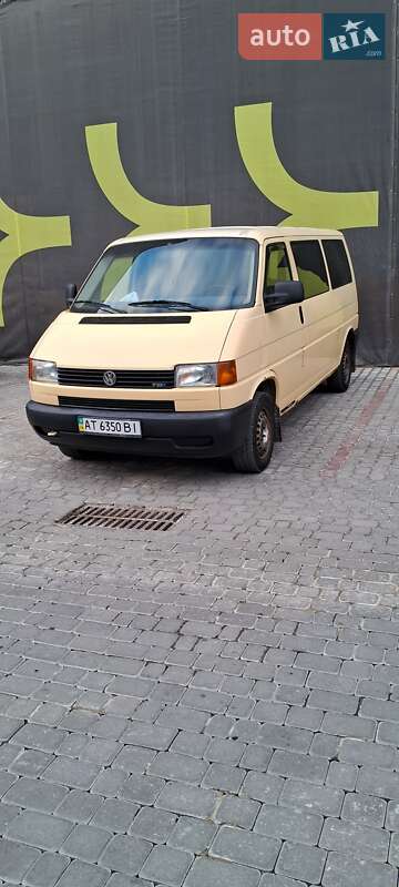 Мінівен Volkswagen Transporter 2003 в Івано-Франківську