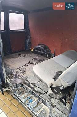 Грузовой фургон Volkswagen Transporter 2001 в 