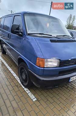 Вантажний фургон Volkswagen Transporter 2001 в Харкові