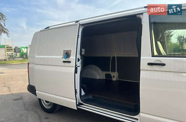 Грузовой фургон Volkswagen Transporter 2020 в 