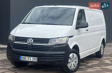 Грузовой фургон Volkswagen Transporter 2023 в  фото 2 Грузовой фургон Volkswagen Transporter 2023 в