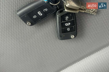 Грузовой фургон Volkswagen Transporter 2023 в  фото 77 Грузовой фургон Volkswagen Transporter 2023 в