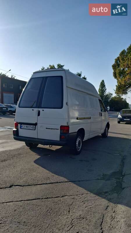Грузовой фургон Volkswagen Transporter 2001 в Харькове