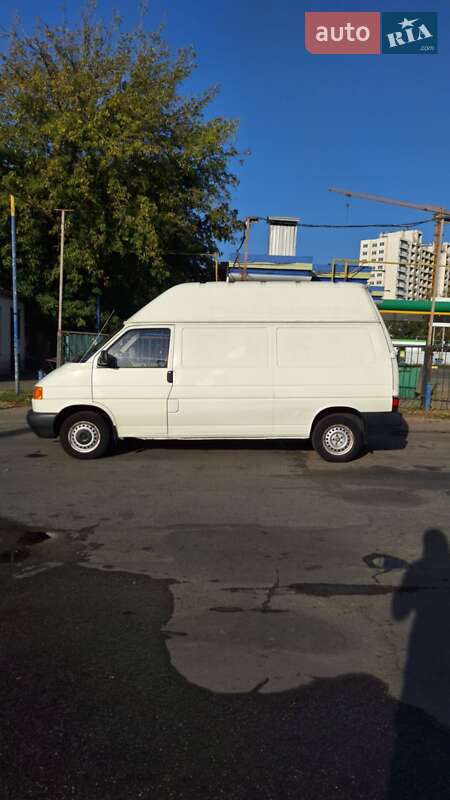 Грузовой фургон Volkswagen Transporter 2001 в Харькове
