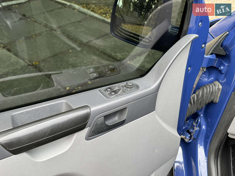 Минивэн Volkswagen Transporter 2008 в Тульчине фото 25 Минивэн Volkswagen Transporter 2008 в Тульчине