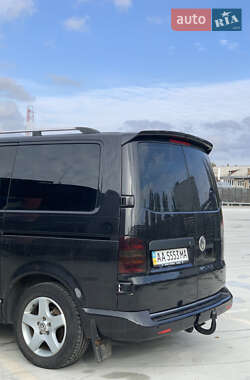 Минивэн Volkswagen Transporter 2009 в 