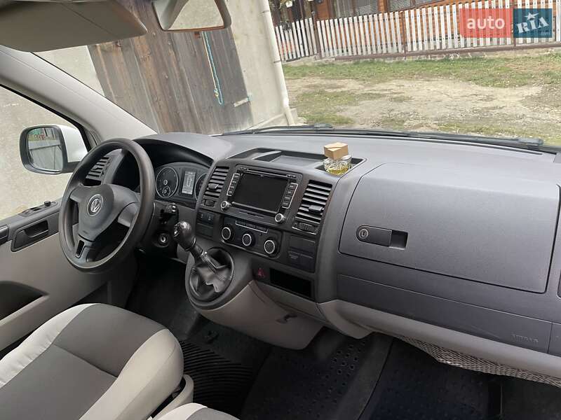 Минивэн Volkswagen Transporter 2015 в Самборе фото 12 Минивэн Volkswagen Transporter 2015 в Самборе