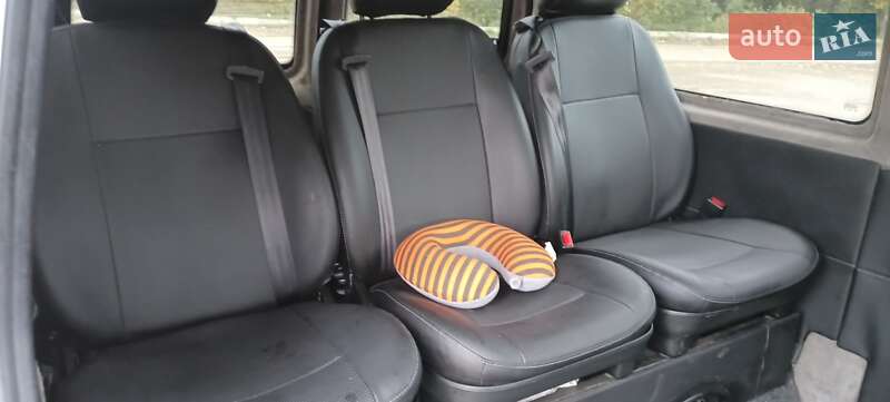 Минивэн Volkswagen Transporter 2003 в Обухове