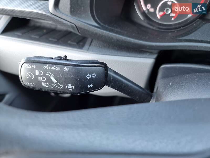 Грузовой фургон Volkswagen Transporter 2020 в Радивилове