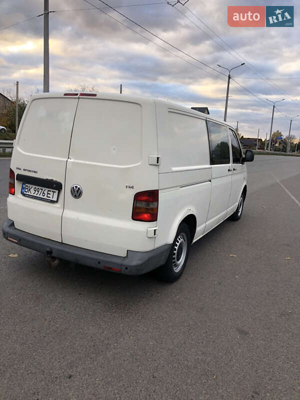 Мінівен Volkswagen Transporter 2005 в Рівному фото 4 Мінівен Volkswagen Transporter 2005 в Рівному
