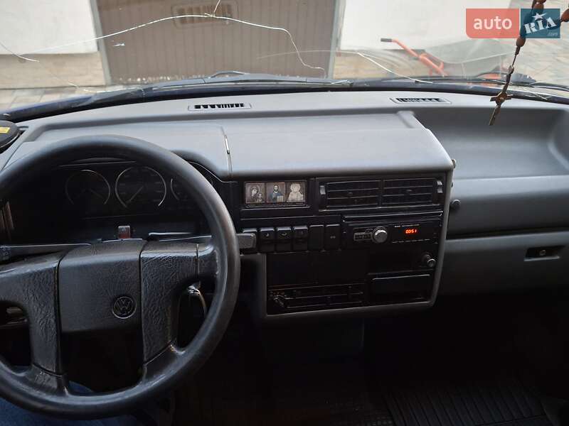 Вантажний фургон Volkswagen Transporter 1995 в Львові фото 11 Вантажний фургон Volkswagen Transporter 1995 в Львові