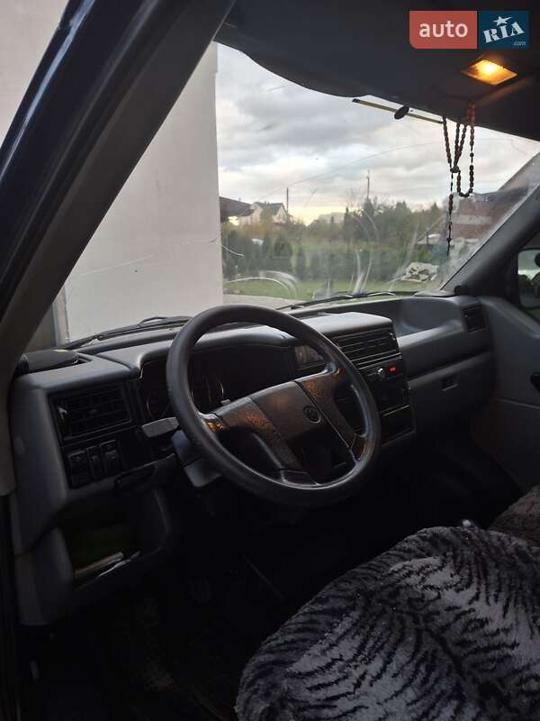 Вантажний фургон Volkswagen Transporter 1995 в Львові фото 12 Вантажний фургон Volkswagen Transporter 1995 в Львові