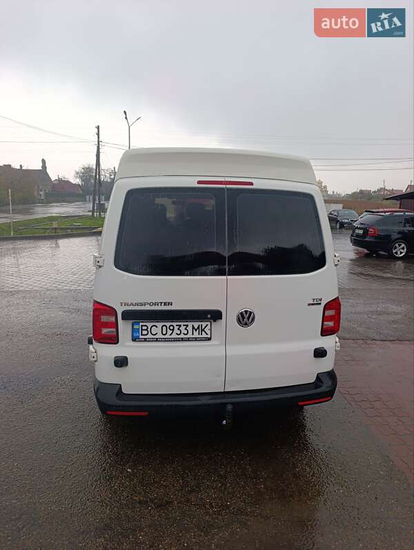 Минивэн Volkswagen Transporter 2016 в Мостиске