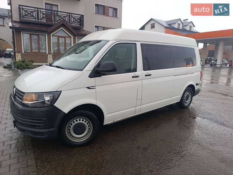Минивэн Volkswagen Transporter 2016 в Мостиске