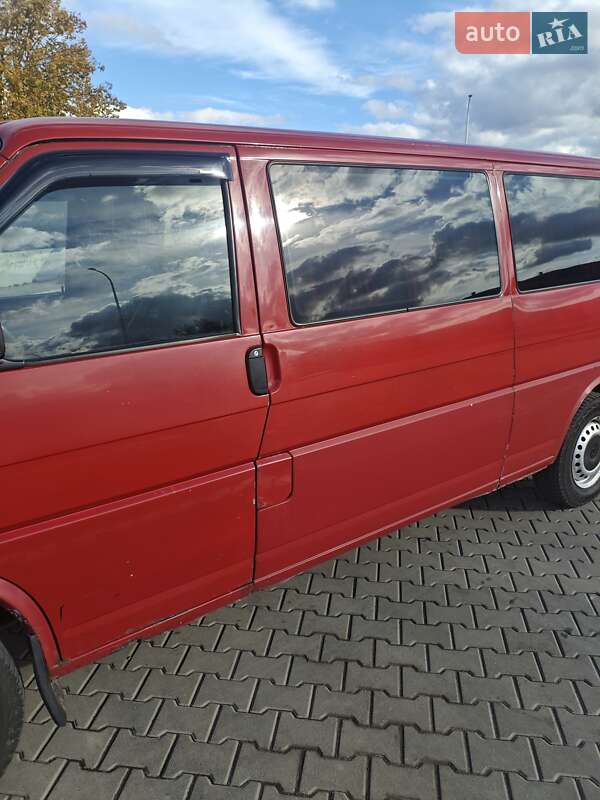 Минивэн Volkswagen Transporter 2003 в Рожище