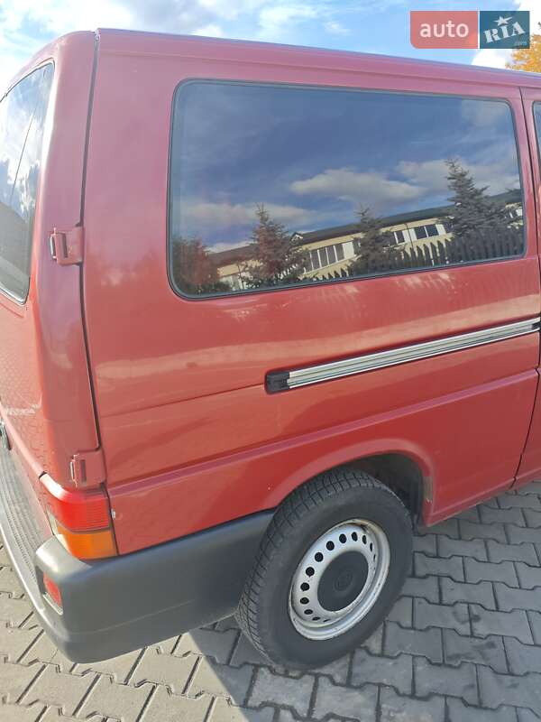 Минивэн Volkswagen Transporter 2003 в Рожище