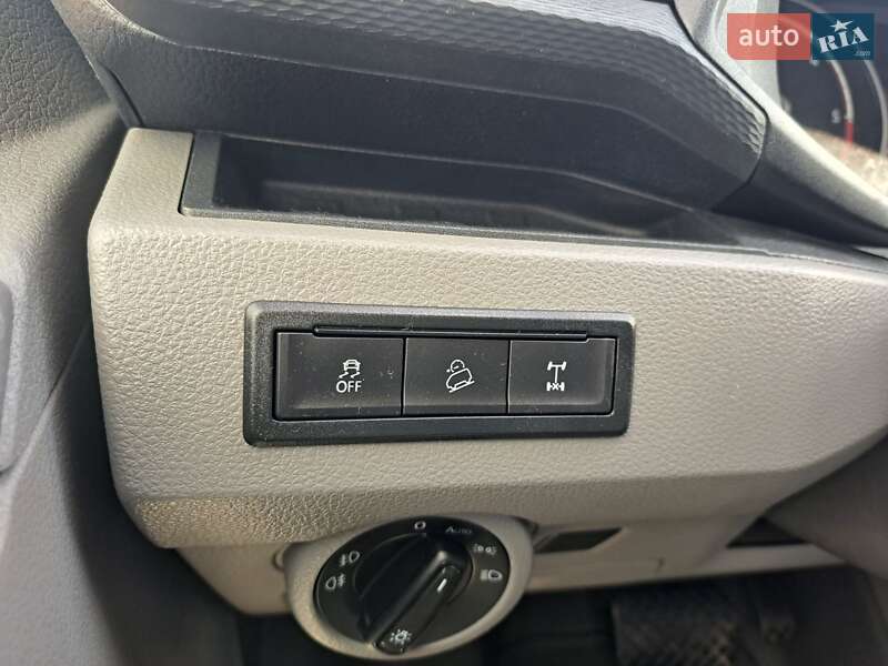 Минивэн Volkswagen Transporter 2021 в Буче