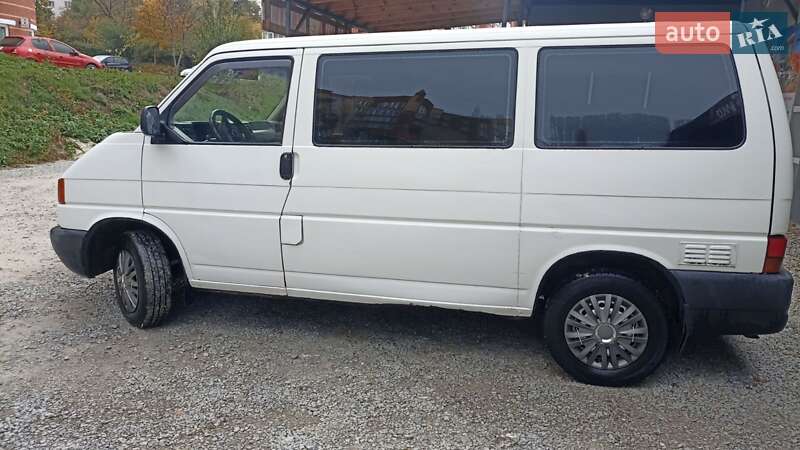 Минивэн Volkswagen Transporter 2000 в Тернополе