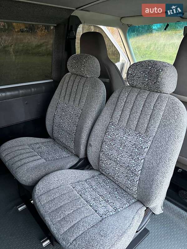 Мінівен Volkswagen Transporter 2001 в Рівному фото 22 Мінівен Volkswagen Transporter 2001 в Рівному